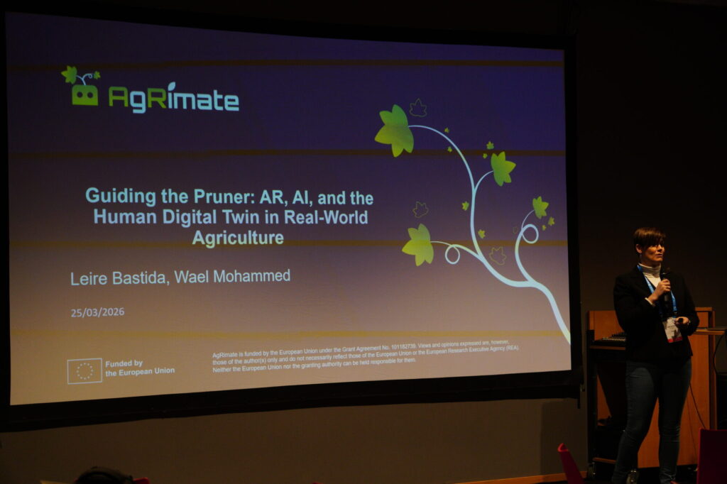 Leire Bastida from Tecnalia presenting at AR, AI and human digital twin workshop